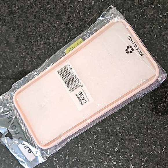 iPhone 14 Pro Max Silicone Case - Picture 5 of 5